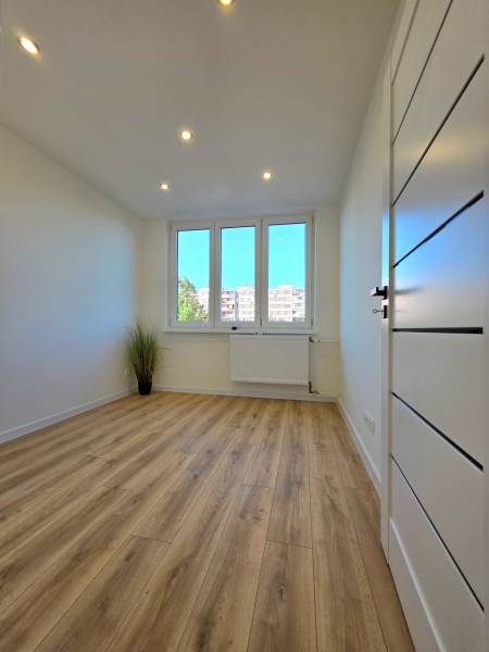 izba - 2-izbový byt, Košice Juh, Železníky, Miškovecká, rekonštrukcia, na predaj, moderné bývanie
