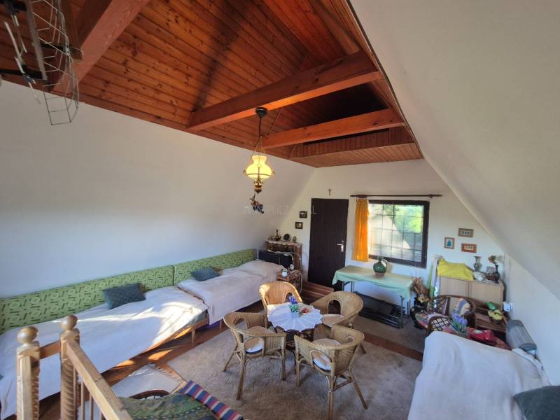 poschodie s balkonom.jpg