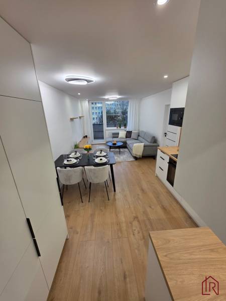 obývačka, jedáleň, kuchynský kút