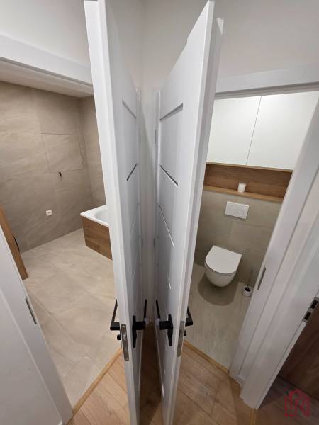 kúpeľňa a toaleta