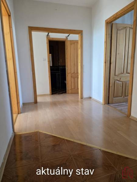 Chodba byt Bruselská