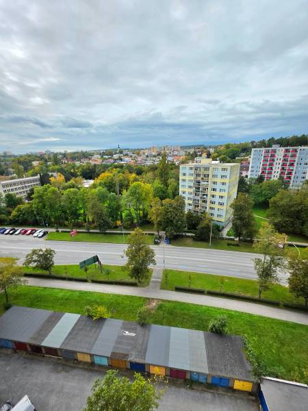 výhľad z balkóna z kuchyne