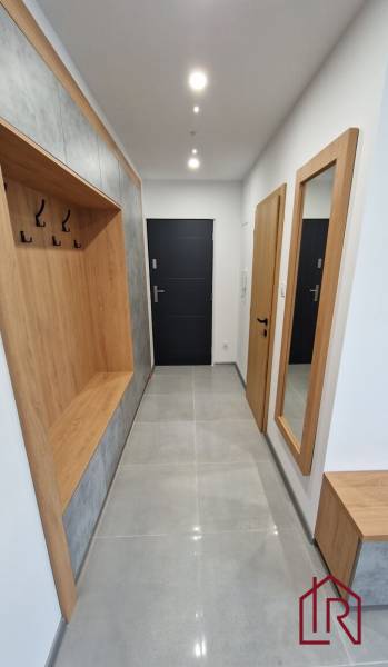 Chodba tehlový byt Prešov centrum