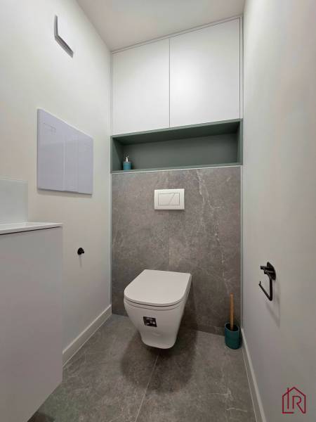 toaleta s umývadlom