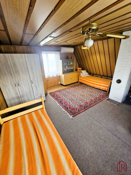 utulna-spalna-s-klimatizaciou