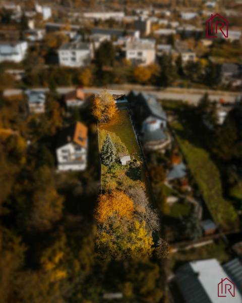 kosice-sever-svahovitý-pozemok-úpi