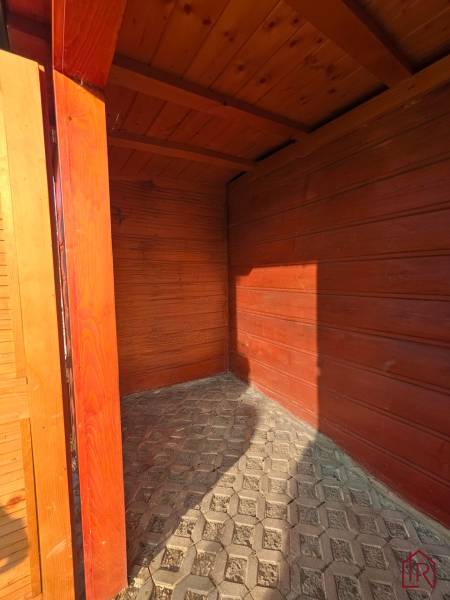 uložný priestor-záhrada-Šaca