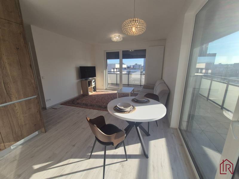 obývačka s kuchyňou