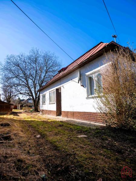 Starší rodinný dom z 70. rokov vhodný na rekonštrukciu – Michalovce centrum