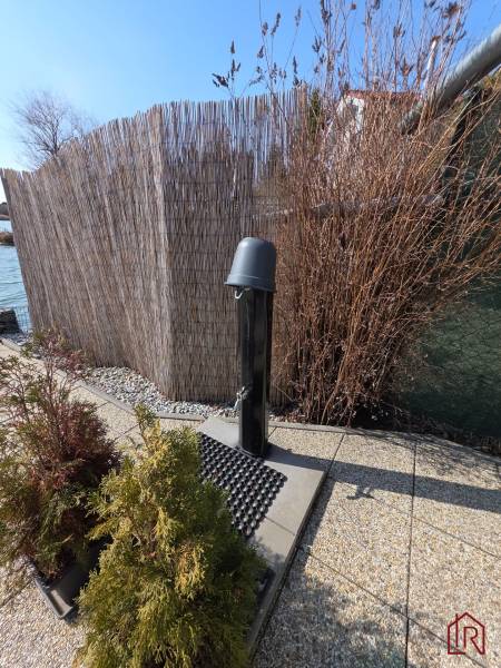 záhradná sprcha-chata-Čaňa-predaj