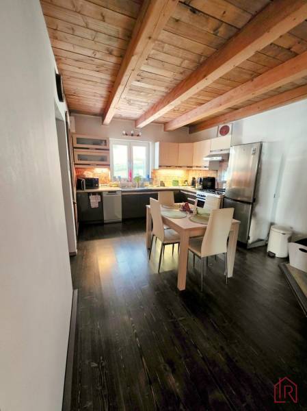 kuchyňa-Čaňa-chata-predaj