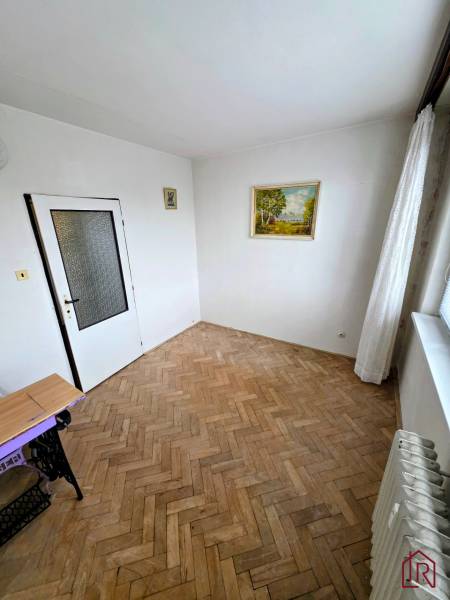 Izba 3-izbový byt Železníky, Košice - Juh